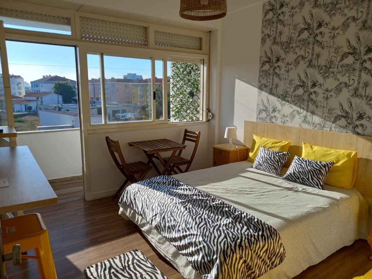 Savana House Peniche Hotel Exterior photo
